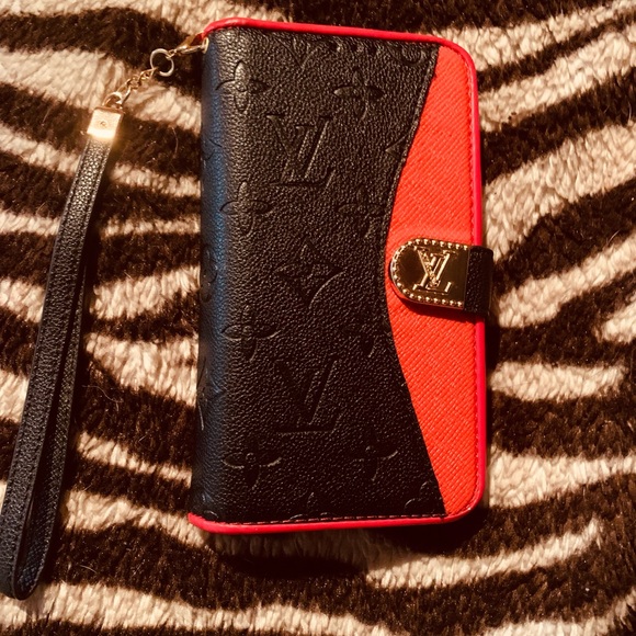 Cell phone case - Picture 2 of 3